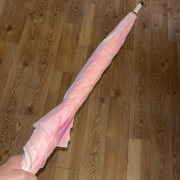 Vintage Large Estee Lauder Umbrella HAS TAGS Pastel Rose Print Hook Handle Rare - Picture 8 of 8